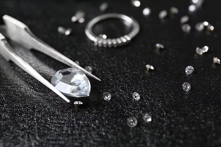 The Comprehensive Guide to Lab Diamonds