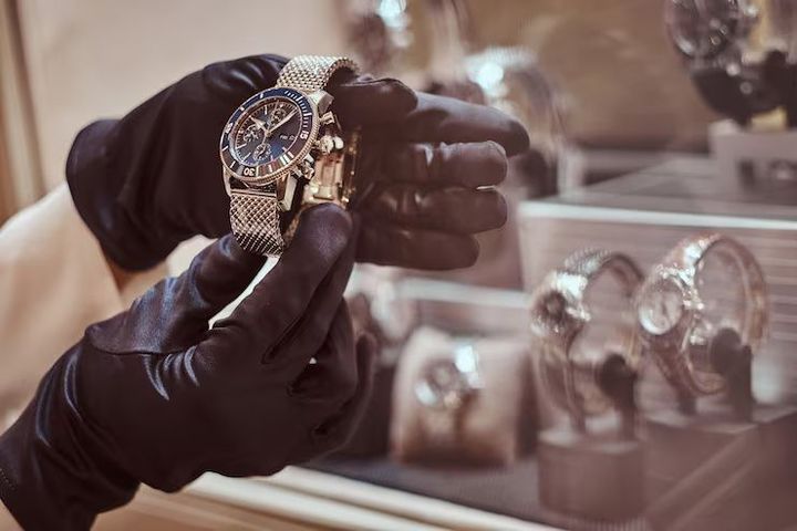Luxury Watches Knowledge for Watchmaking Techniques and Quality Standards