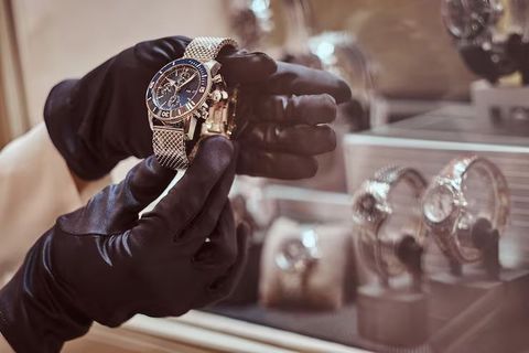 Luxury Watches Knowledge for Watchmaking Techniques and Quality Standards
